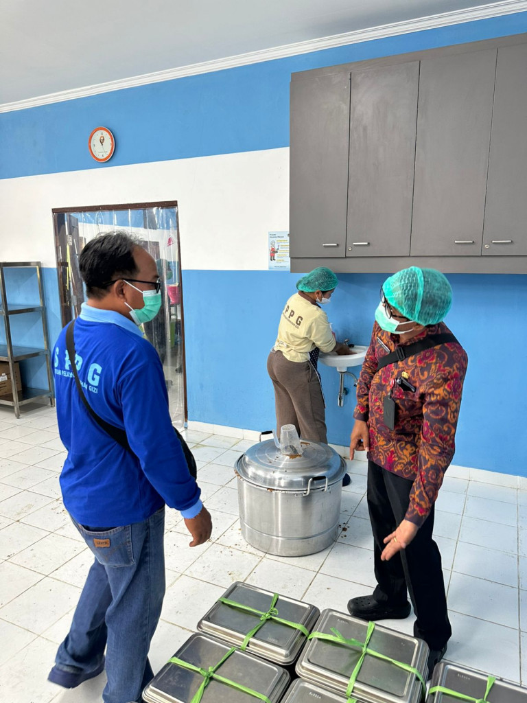 Pemeriksaan Sampel Air Sumur Bor